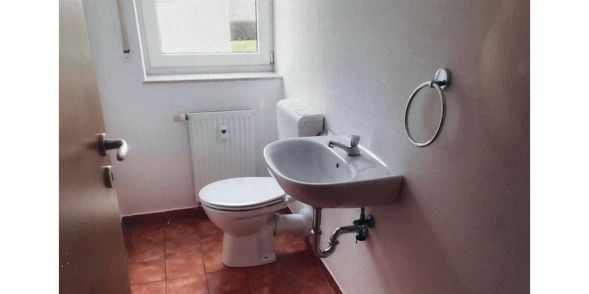 Etagenwohnung Nittenau - 4 Zimmer, 110 m&sup2;, 1.190&euro; | Angebot:25305057