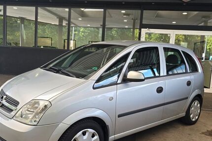 Opel Meriva 195.000 km 950 € Göttingen 37081