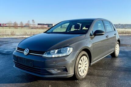 VW Golf 68.000 km 11.490 &euro; Engen 78234