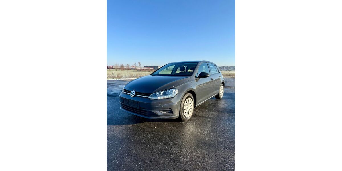 VW Golf 68.000 km 11.490 &euro; Engen 78234