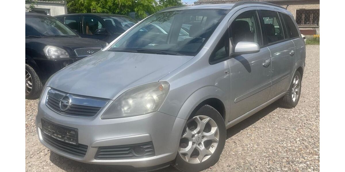 Opel Zafira 228.000 km 1.450 &euro; Berlin 10245