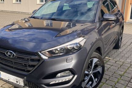Hyundai TUCSON 135.000 km 13.900 &euro; Lauf an der Pegnitz 91207