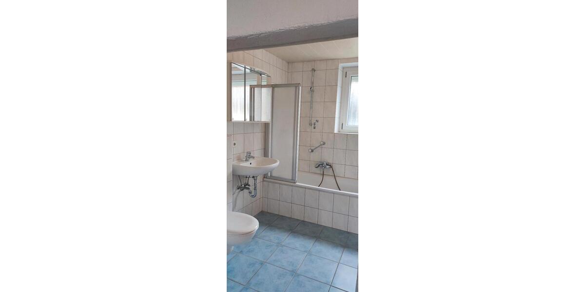 Einfamilienhaus Empfingen - 6 Zimmer, 170 m&sup2;, 1.400&euro; | Angebot:25935051