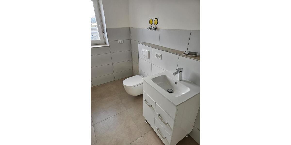 Etagenwohnung Rottenburg an der Laaber - 4 Zimmer, 117 m&sup2;, 1.295&euro; | Angebot:26026751