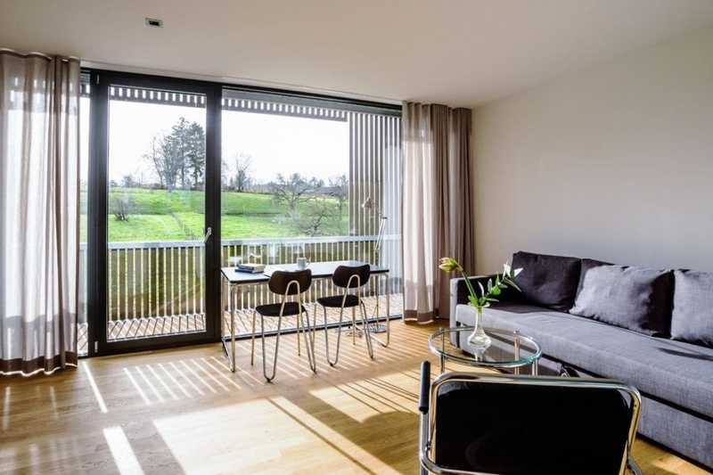 Exklusives 1Zimmer 35 m² mit Balkon (Seeblick) zimmer