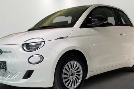 Fiat 500e 5.500 km 29.590 &euro; München 80339