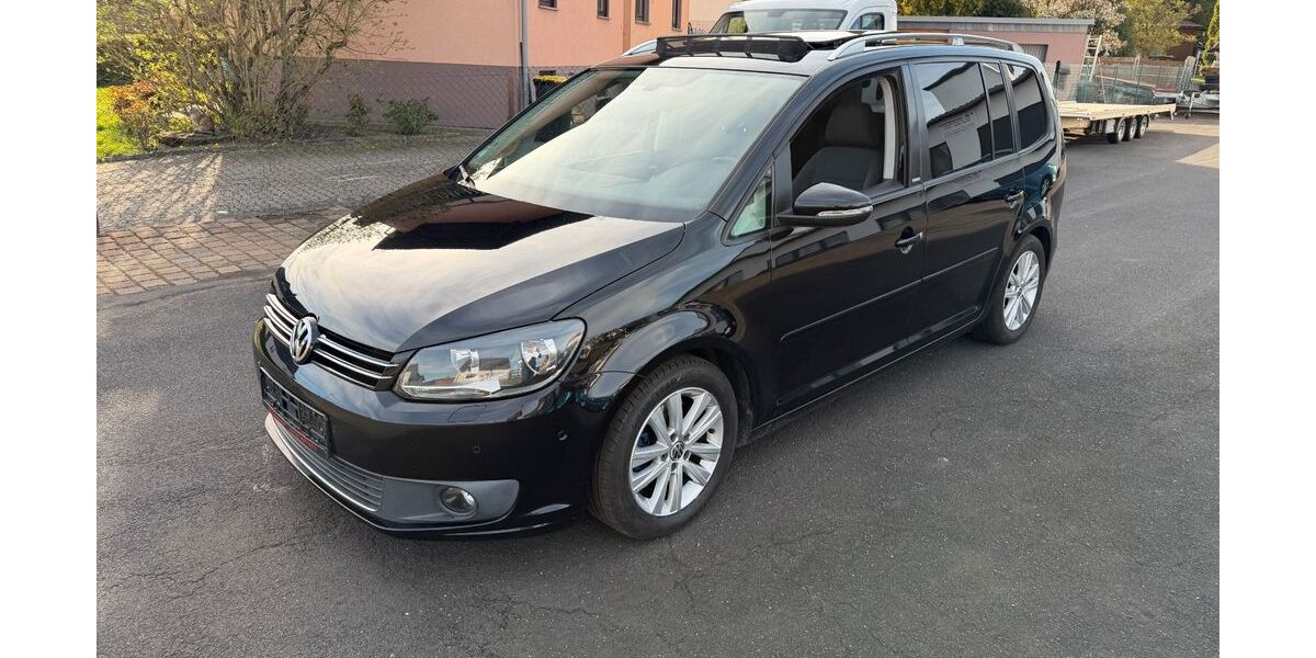VW Touran 190.000 km 7.490 &euro; Girod bei Montabaur 56412