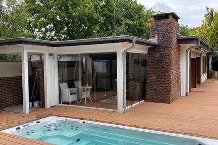 Einfamilienhaus mit Privatsee und Pferdestall in Rastede 4 zimmer