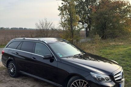 Mercedes-Benz 220 265.000 km 12.500 &euro; Röderland 04932