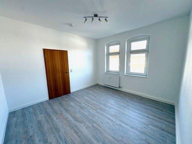 Etagenwohnung Meuselwitz - 2 Zimmer, 52 m&sup2;, 295&euro; | Angebot:24790886