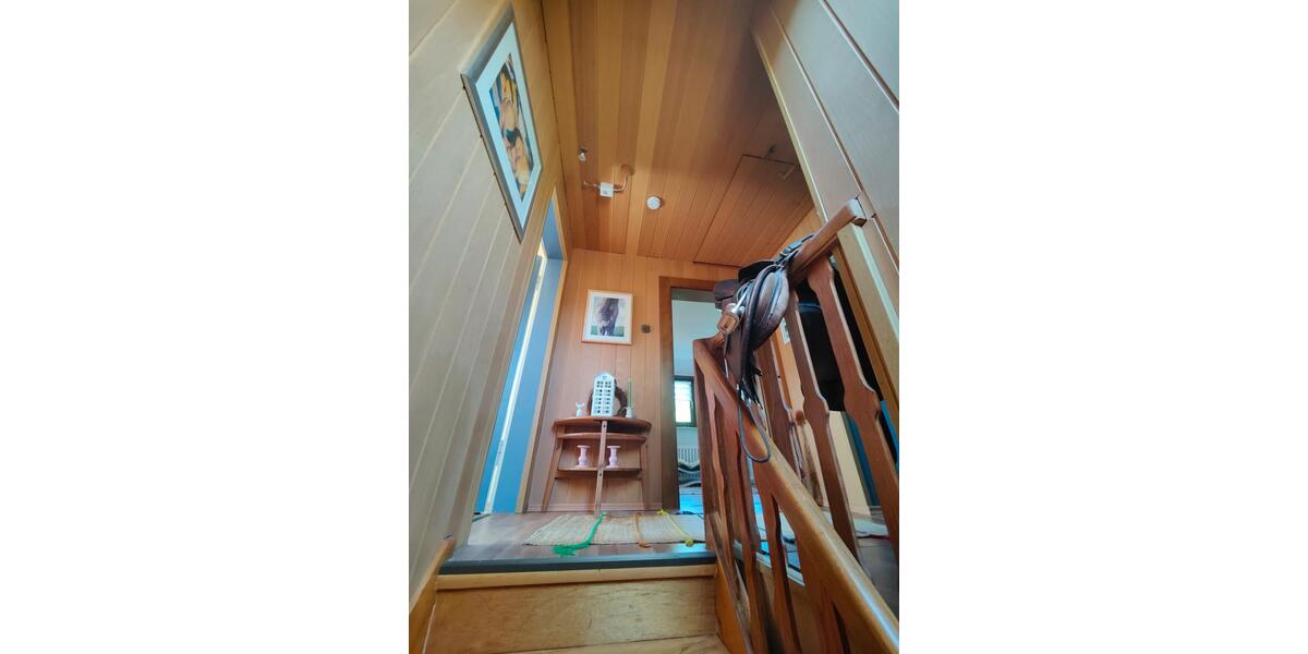 Einfamilienhaus Extertal - 7 Zimmer, 190 m&sup2;, 1.400&euro; | Angebot:25378281