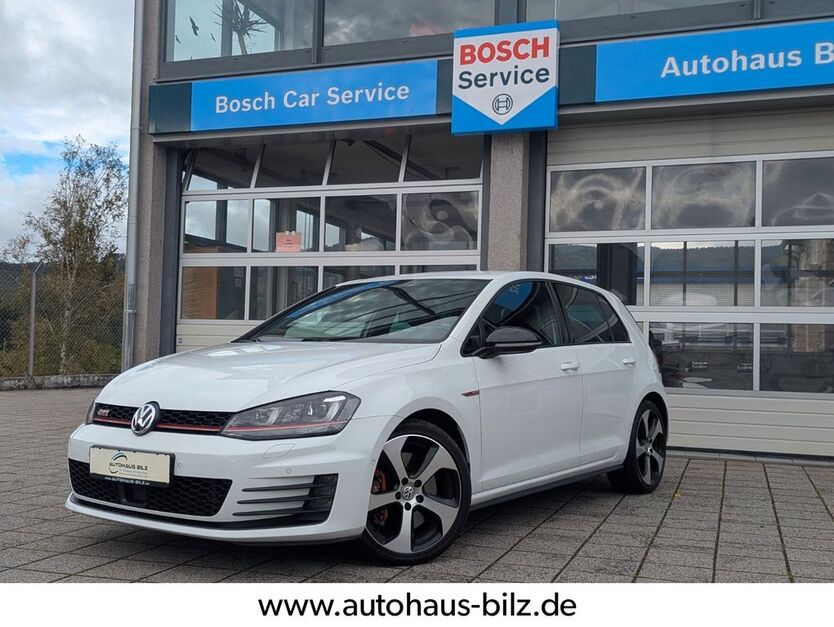 VW Golf 144.000 km 16.840 € Collenberg 97903