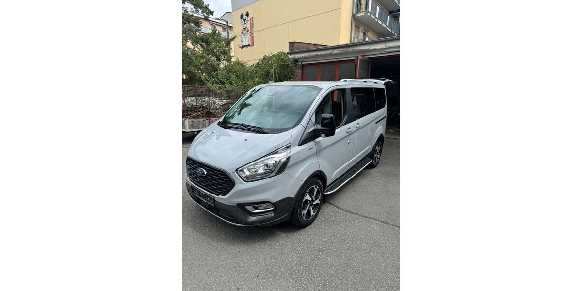 Ford Tourneo Custom 47.000 km 44.900 &euro; Erlangen 91054