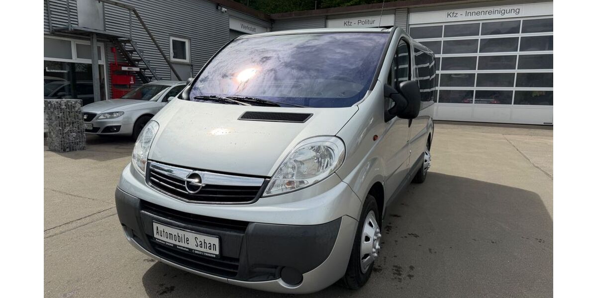 Opel Vivaro 123.000 km 9.900 &euro; Sonthofen 87527