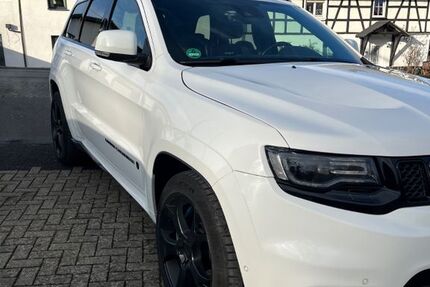 Jeep Grand Cherokee 135.590 km 27.000 &euro; Hamm (Sieg) 57577