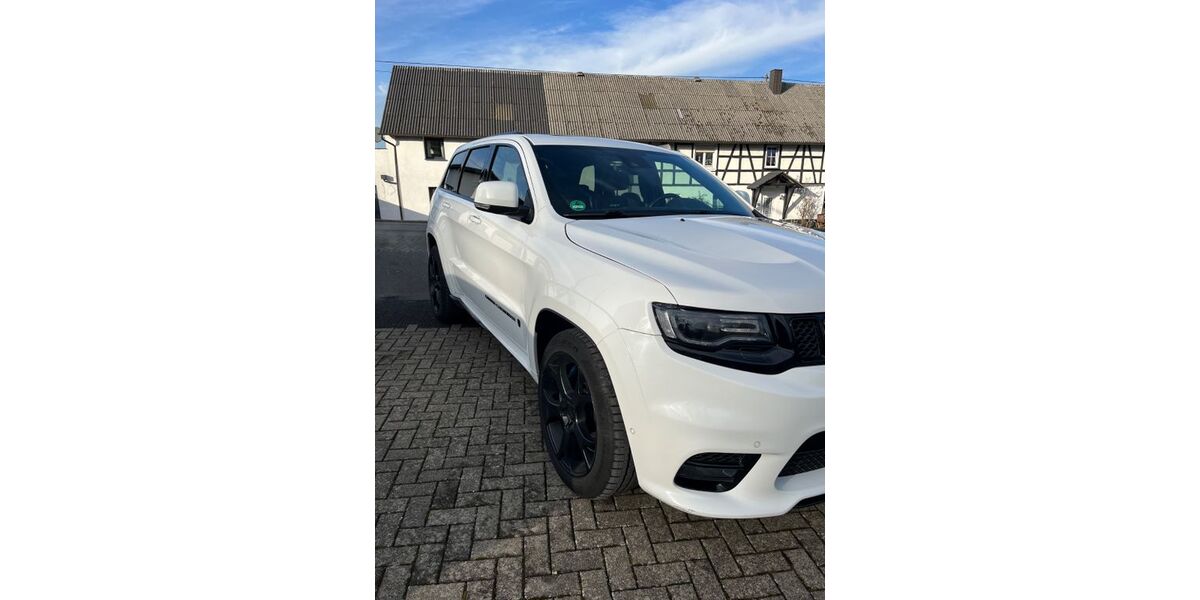 Jeep Grand Cherokee 135.590 km 33.700 &euro; Hamm (Sieg) 57577