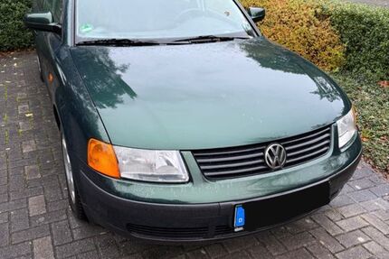 VW Passat 118.000 km 750 € Oldenburg 26133