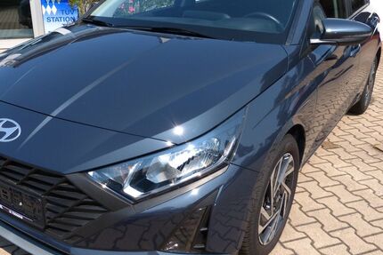Hyundai i20 8.700 km 15.290 &euro; Fürth 90765