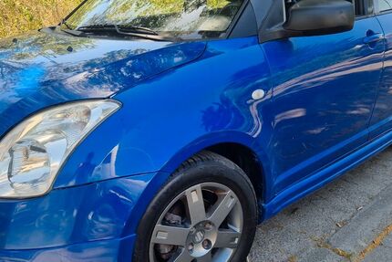 Suzuki Swift 114.000 km 2.900 &euro; Freiburg 79108