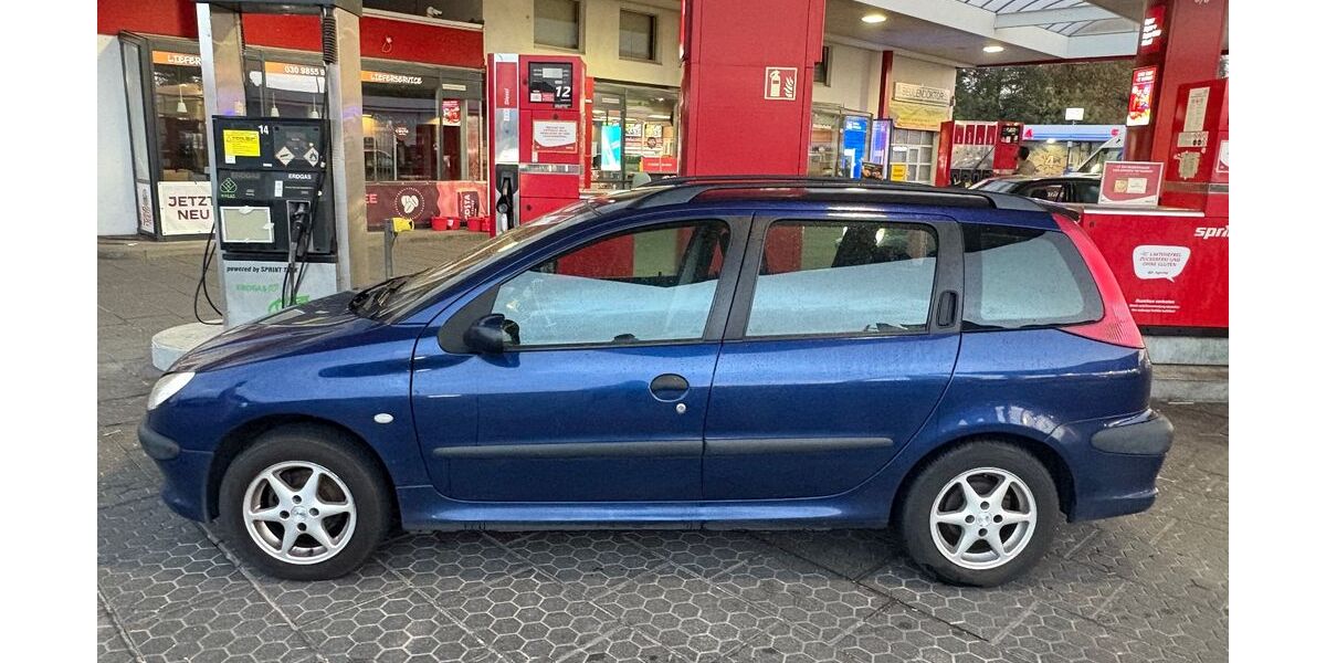 Peugeot 206 130.000 km 2.100 &euro; Berlin 13583