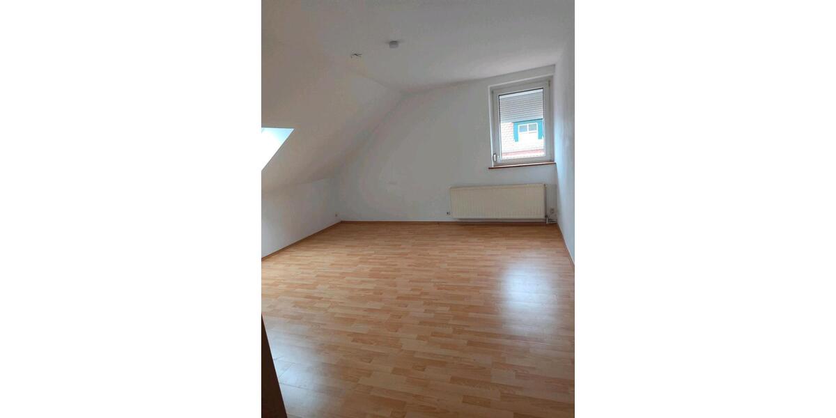 Dachgeschoßwohnung Neuruppin - 3 Zimmer, 78 m&sup2;, 130.000&euro; | Angebot:26826979