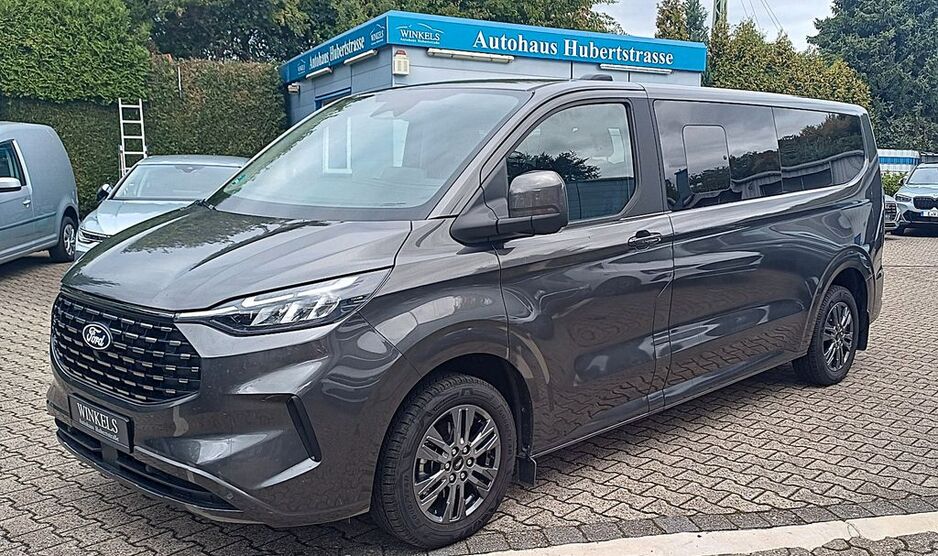 Ford Tourneo Custom 6.400 km 52.480 € Essen 45307