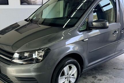 VW Caddy 75.900 km 22.500 &euro; Krumbach 86381