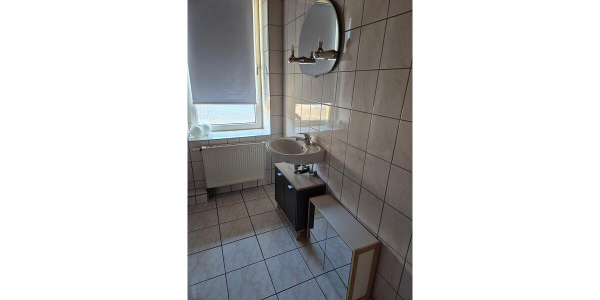 Erdgeschoßwohnung Olbernhau - 4 Zimmer, 62 m&sup2;, 450&euro; | Angebot:26380118