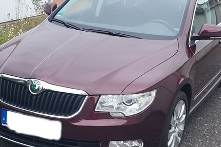 Skoda Superb 59.000 km 19.000 &euro; Freital 01705