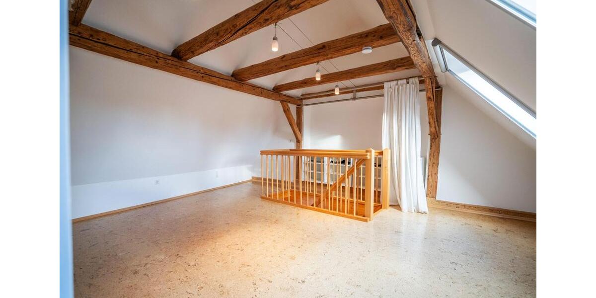 Wohnung und Haus in einem - saniertes Altstadthaus mit insgesamt 93m², EBK und Klimaanlage 3 zimmer