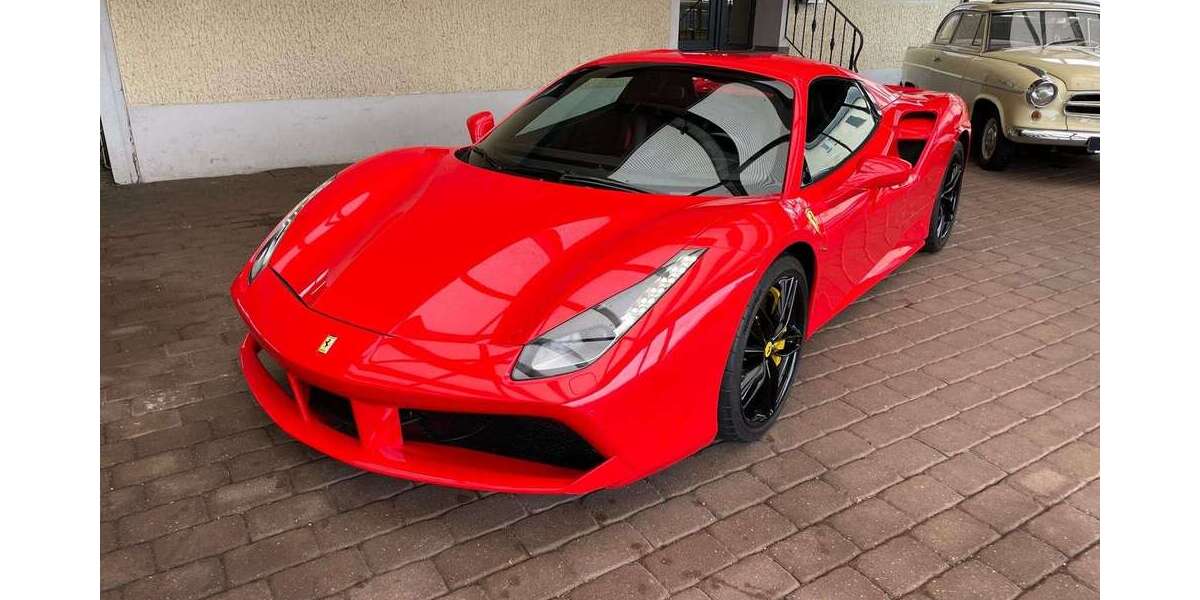 Ferrari 488 17.724 km 269.488 &euro; Badem 54657