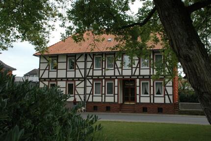 Haus Dassel - 8 Zimmer, 235 m&sup2;, 220.000&euro; | Angebot:27025388