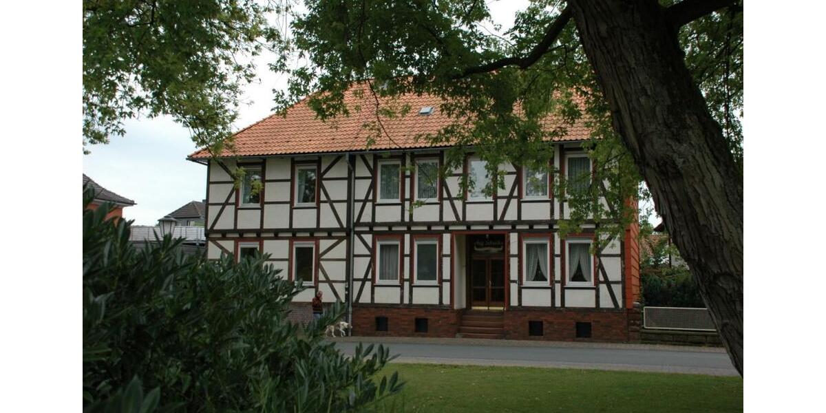 Mehrfamilienhaus, Wohnhaus Dassel - 8 Zimmer, 235 m&sup2;, 220.000&euro; | Angebot:27025388