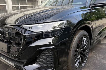 Audi Q8 1.050 km 76.900 &euro; Plön 24306