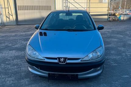 Peugeot 206 108.000 km 1.990 &euro; Berlin 12349
