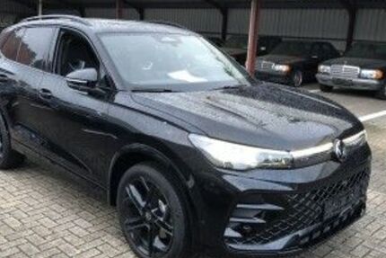 VW Tiguan 15.800 km 53.800 € Ahaus 48683