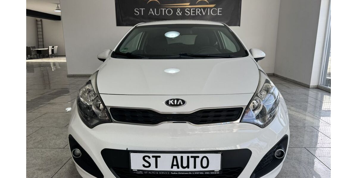 Kia Rio 186.437 km 4.599 &euro; Köln 51107