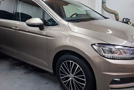 VW Touran 81.218 km 19.990 &euro; Cottbus 03042