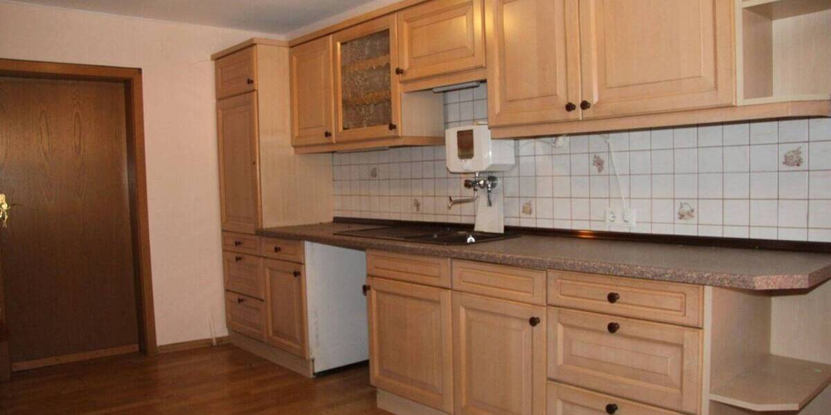 Mehrfamilienhaus, Wohnhaus Schlitz - 8 Zimmer, 158 m&sup2;, 130.000&euro; | Angebot:26805717