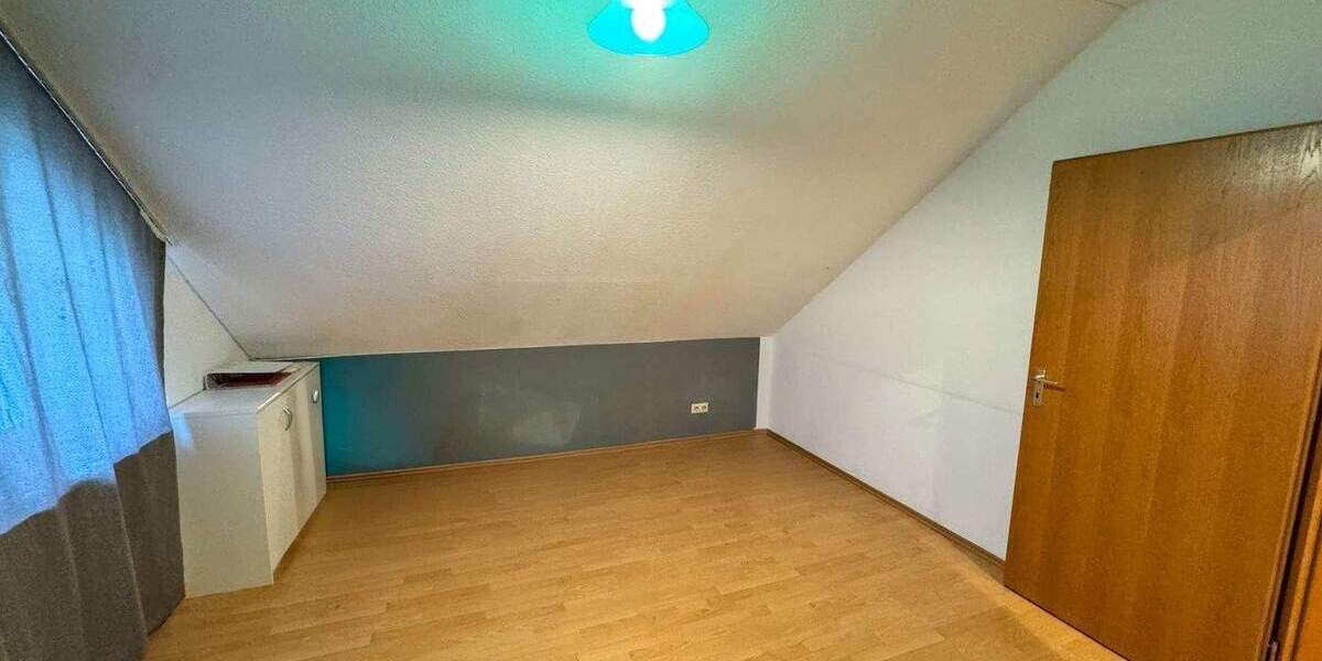Etagenwohnung Philippsburg - 3 Zimmer, 63 m&sup2;, 750&euro; | Angebot:25279680