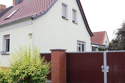 Haus Jüterbog - 7 Zimmer, 180 m&sup2;, 255.500&euro; | Angebot:25987608