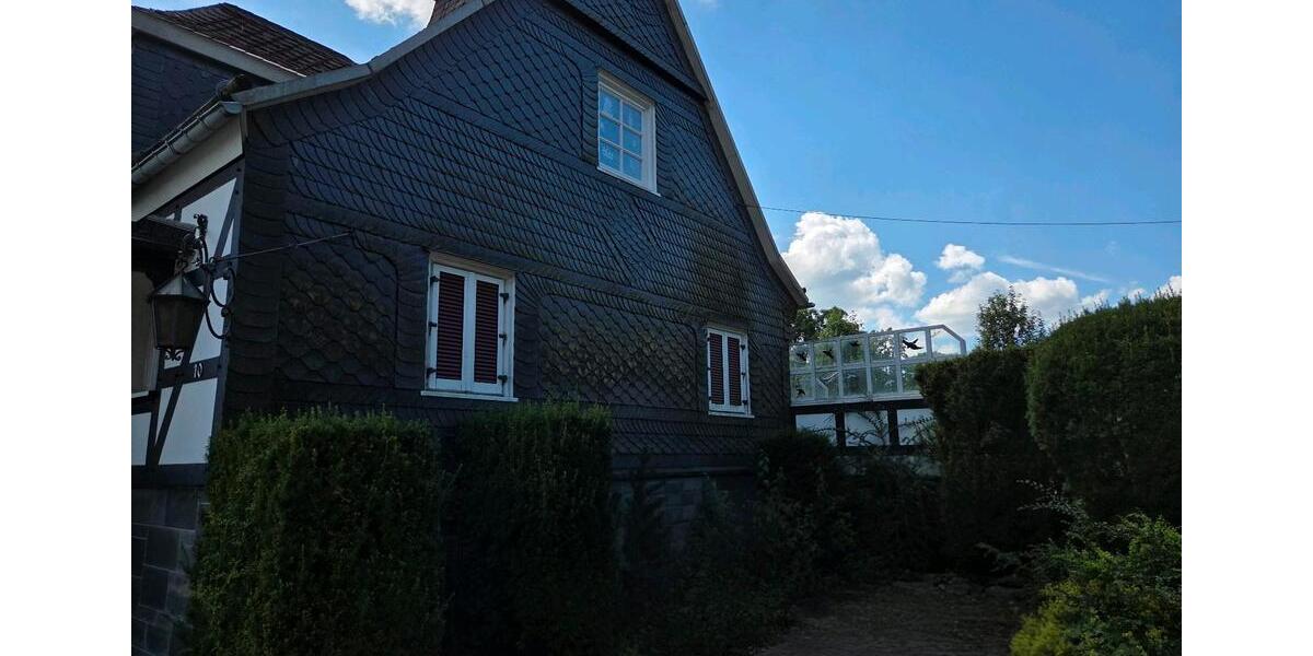 Einfamilienhaus Schmallenberg - 9 Zimmer, 170 m&sup2;, 375.000&euro; | Angebot:27074531