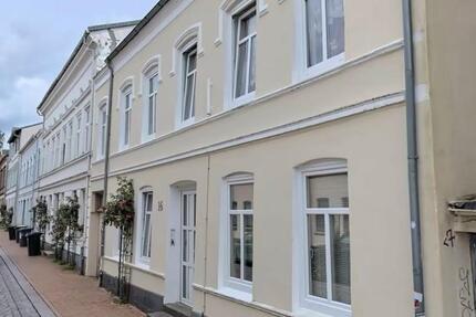 Vollvermietetes MFH mit sechs Wohneinheiten zimmer