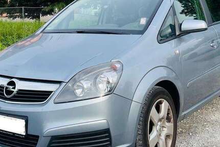 Opel Zafira 215.000 km 2.990 € Karlsruhe 76137