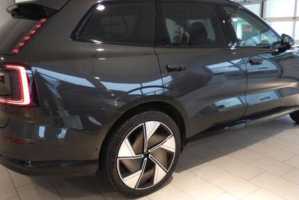 Volvo EX90 5.500 km 92.999 &euro; Ahorntal 95491
