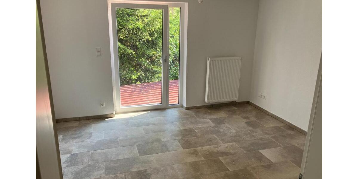 Renovierte schöne 4 Zimmer Wohnung 4 zimmer