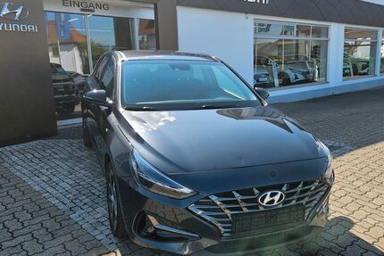 Hyundai i30 97.500 km 16.490 &euro; Emmendingen-Kollmarsreute 79312