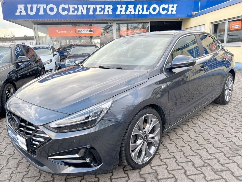 i30
