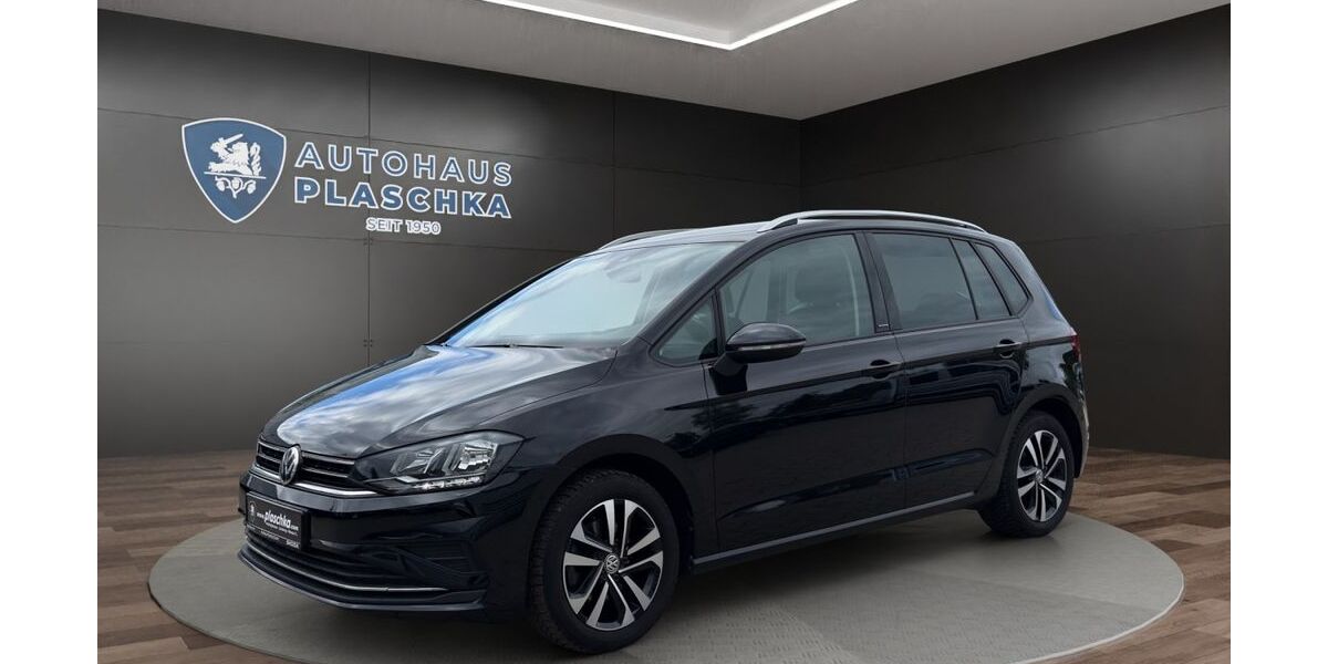 VW Golf Sportsvan 53.100 km 17.950 &euro; Amelinghausen 21385