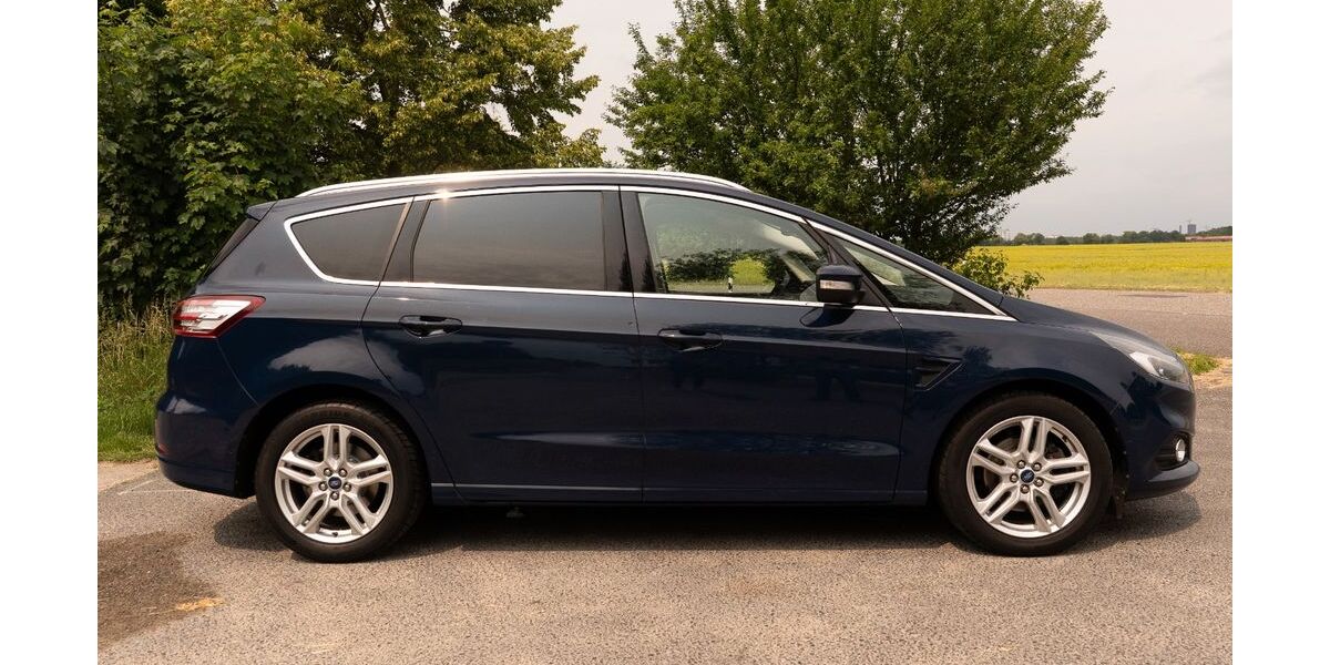 Ford S-Max 144.000 km 15.400 &euro; Berlin 12207